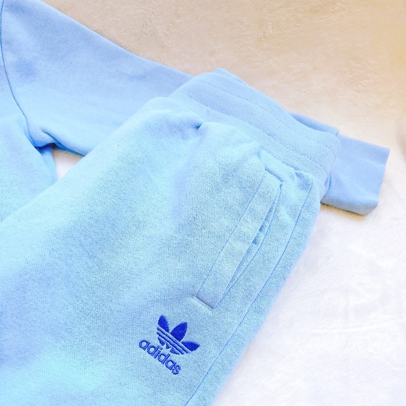 Adidas original kids light blue crew matching set - Picture 2 of 6